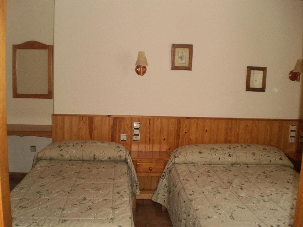 Hostal Pernalle Erill la Vall Eksteriør bilde